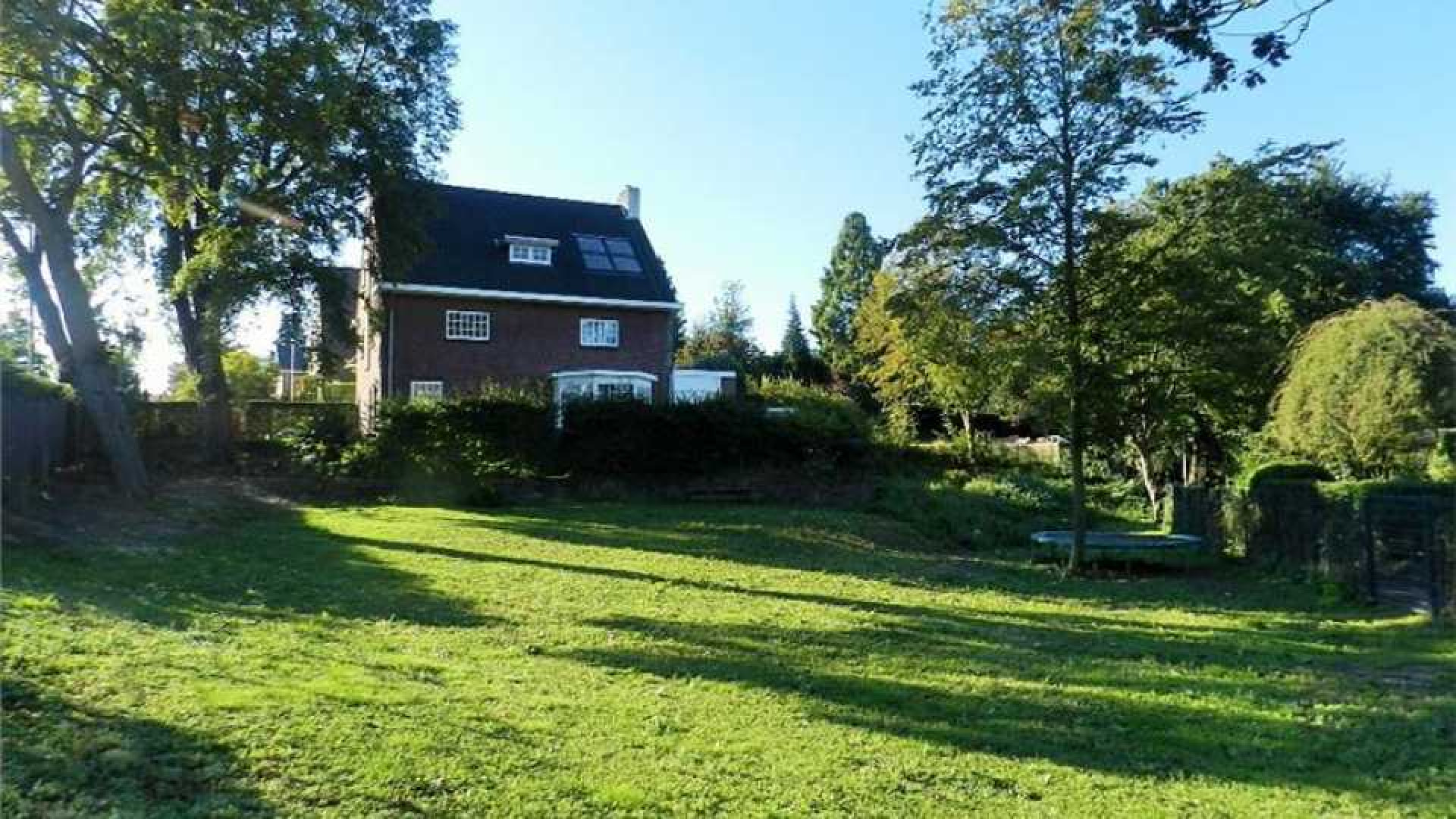 PvdA topper Frans Timmermans zet zijn villa in Heerlen te koop.