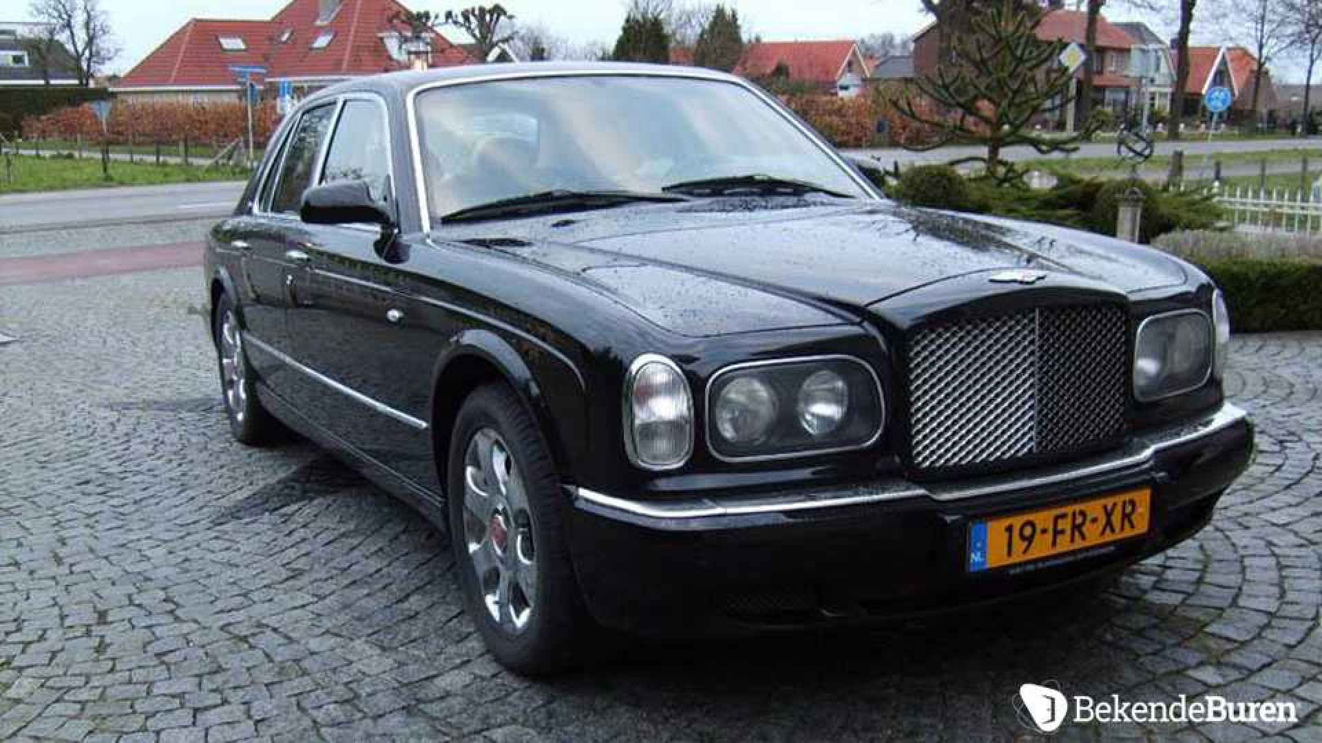 Oude Bentley van Connie en Hans Breukhoven te koop. Zie foto's