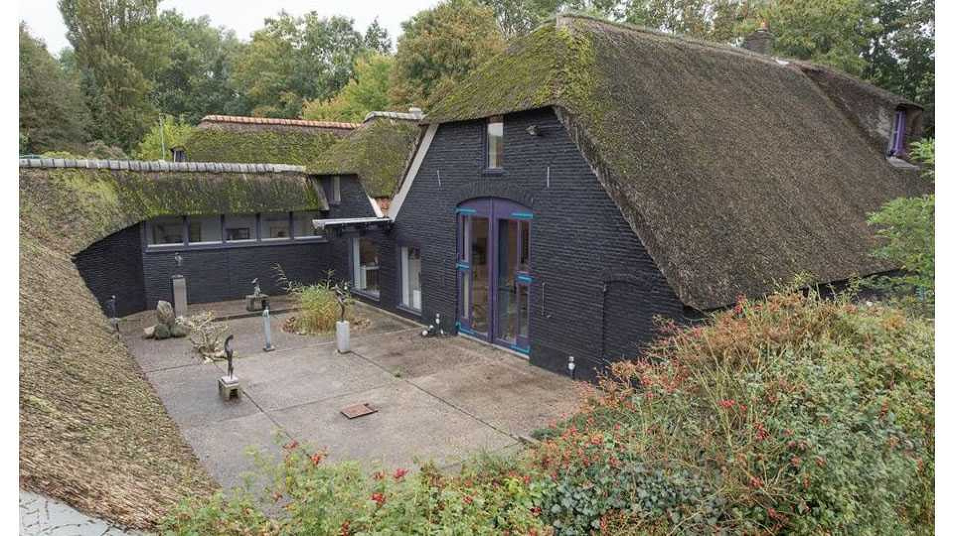 Sesamstraat icoon Gerda Havertong zet haar woonboerderij te koop. Zie foto's 4