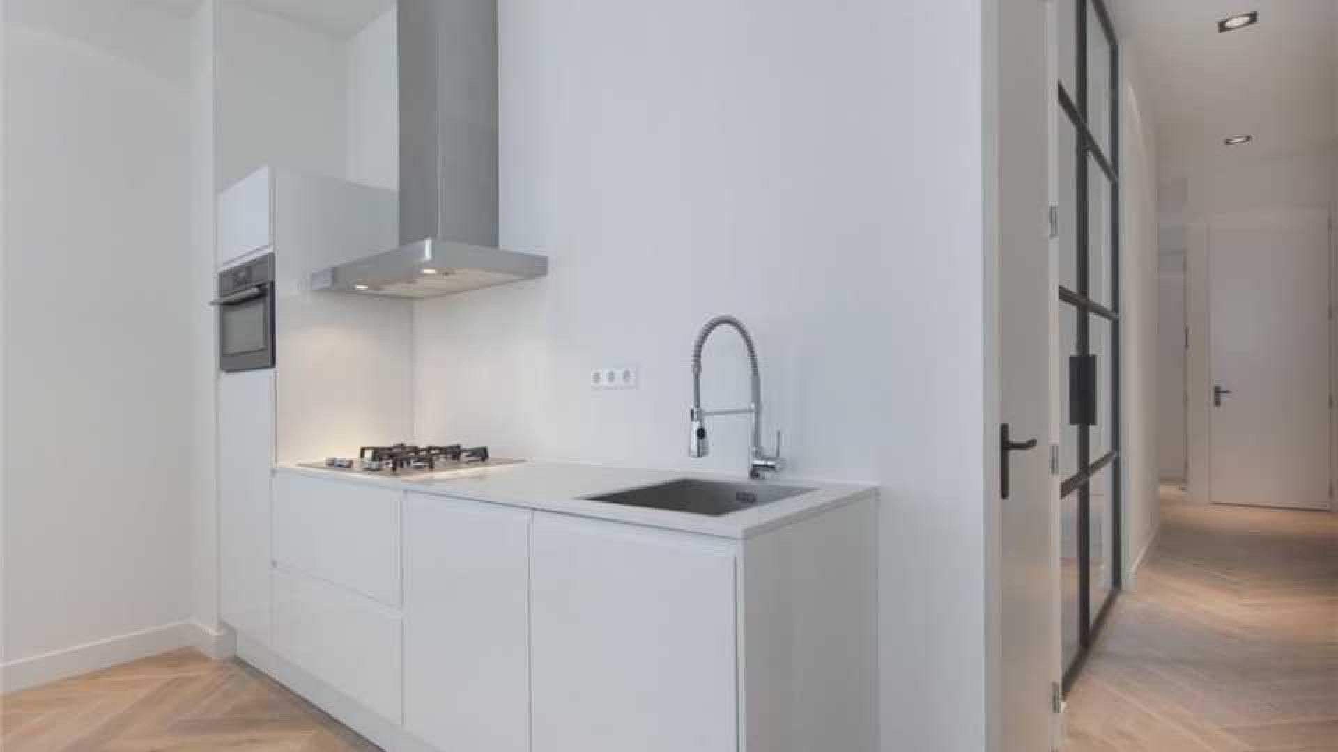 Khalid Boulahrouz koopt luxe appartement in centrum van Amsterdam. Zie foto's