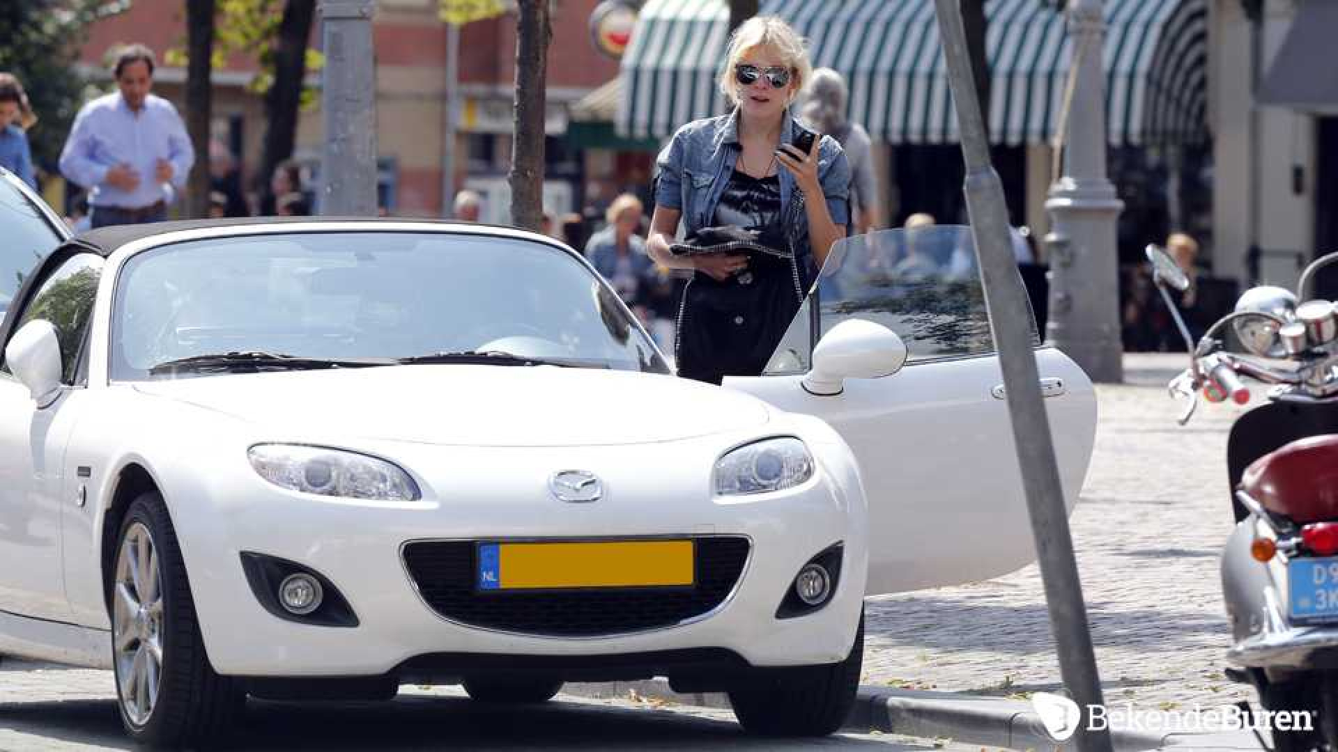 Dit is de Mazda MX-5 van Stacey Rookhuizen 1