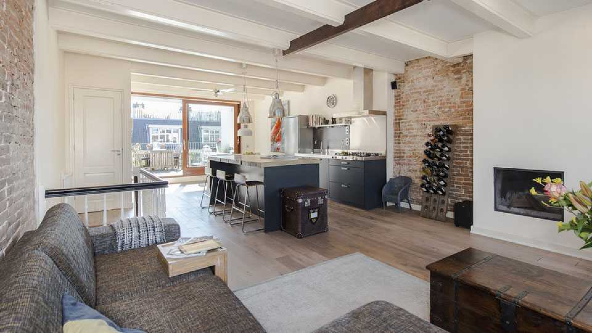 Armin van Buuren koopt luxe dubbel bovenhuis in Amsterdam Oud-West. Zie foto's 1