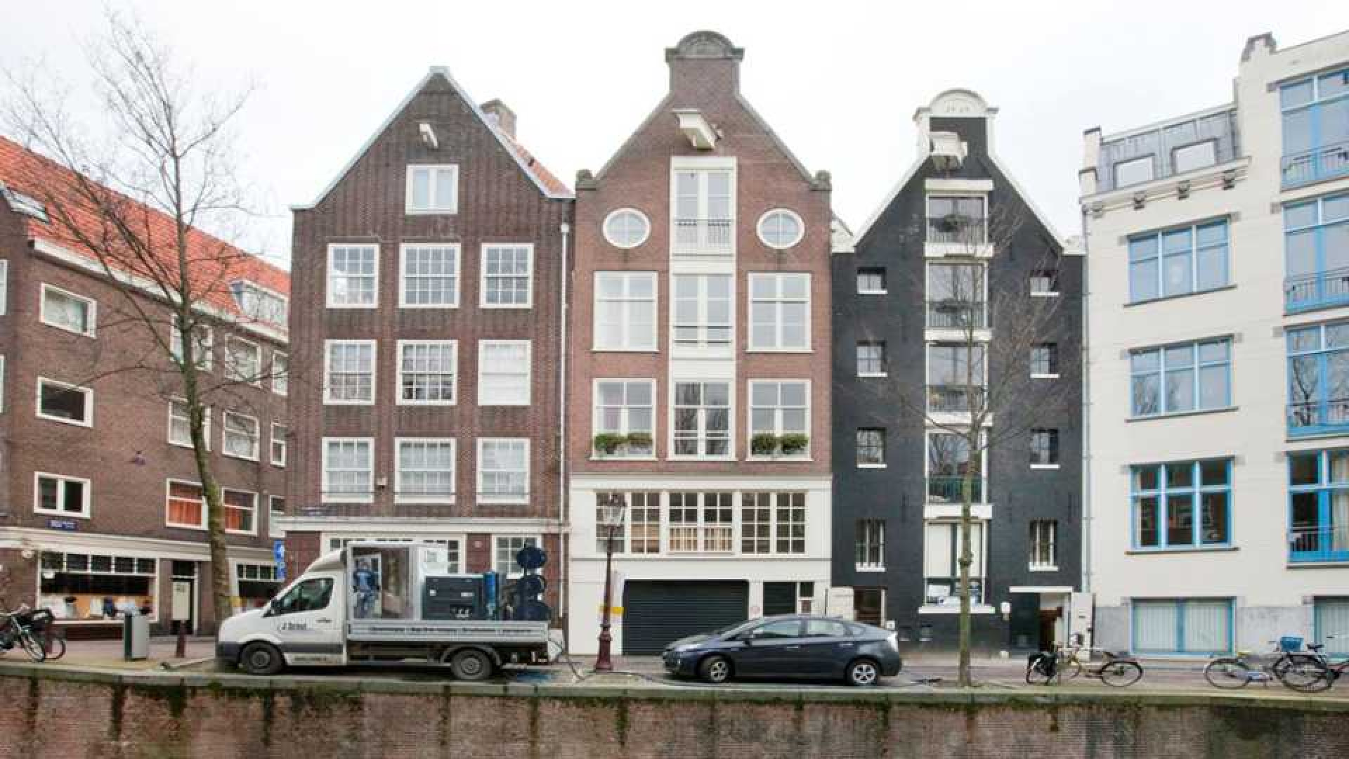 Prins Jaime de Bourbon de Parme zet zijn appartement te koop. Zie foto's 1