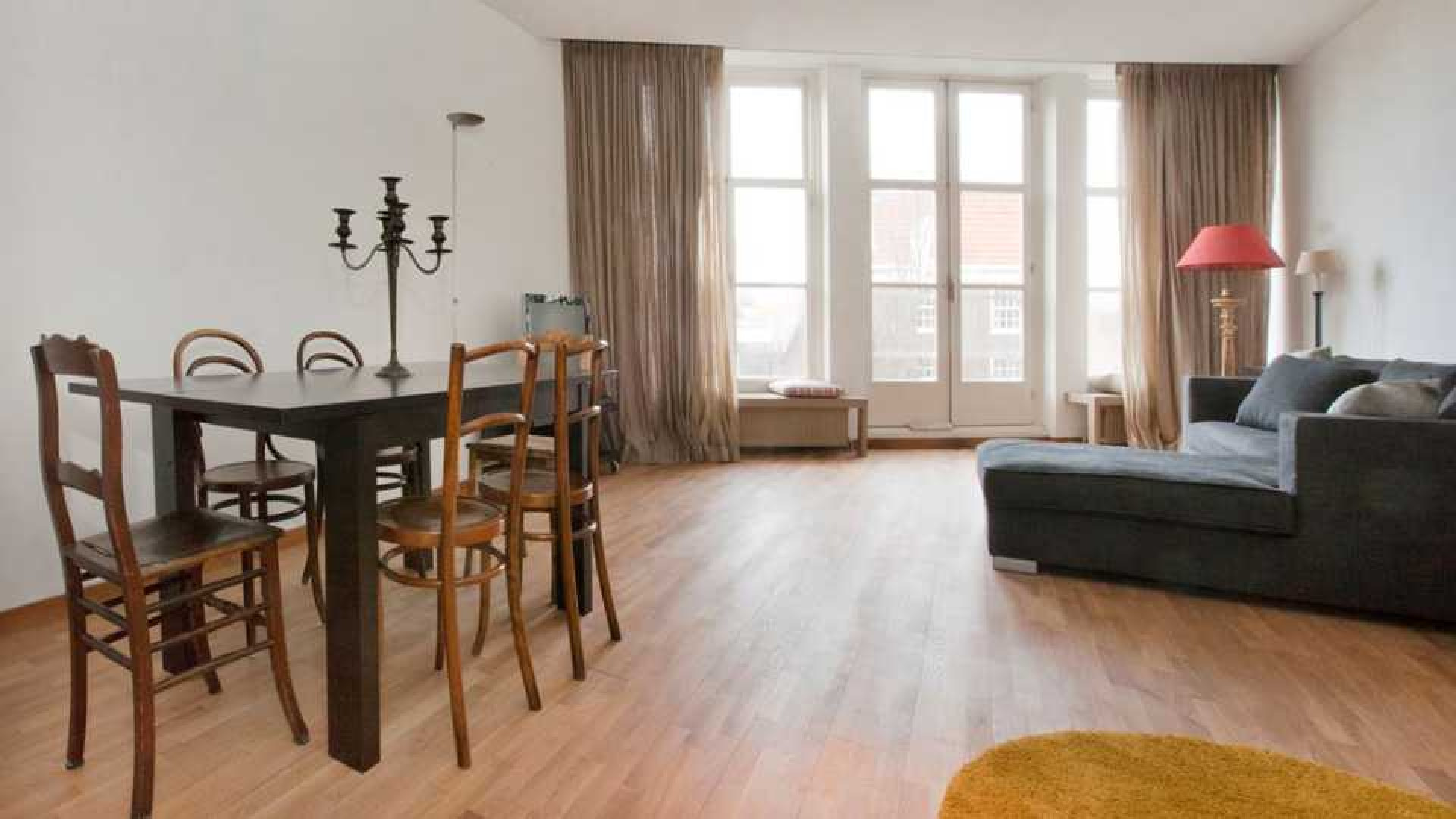 Prins Jaime de Bourbon de Parme zet zijn appartement te koop. Zie foto's 7