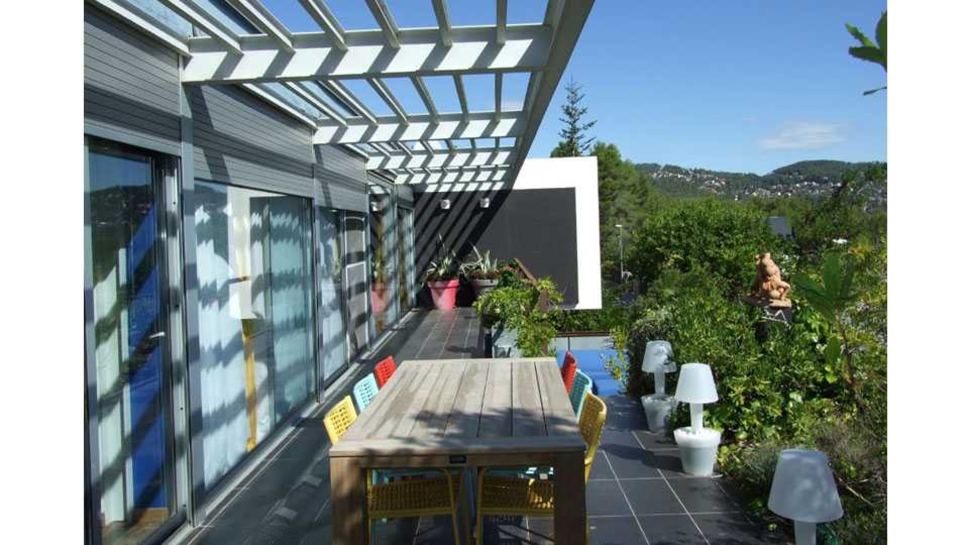 Tuinman Rob Verlinden doet zijn Spaanse villa voor spotprijs weg. Zie foto's 3