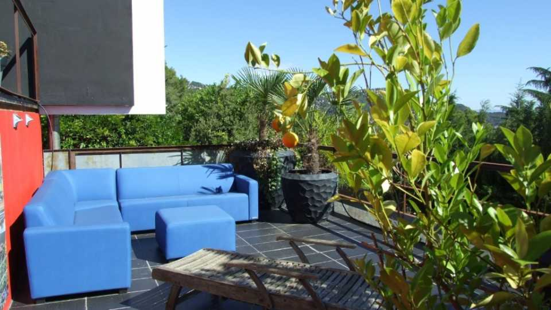 Tuinman Rob Verlinden doet zijn Spaanse villa voor spotprijs weg. Zie foto's 5