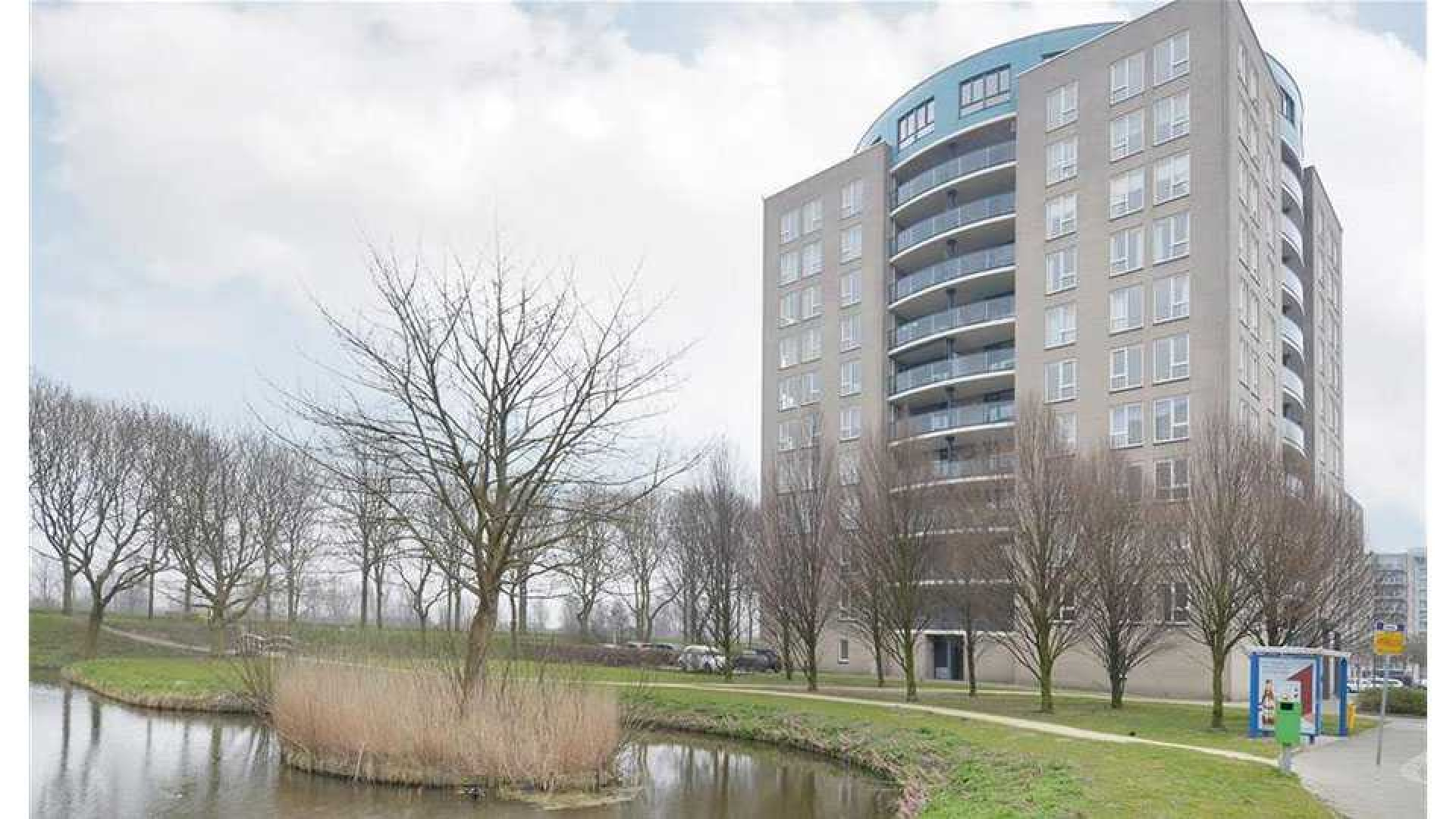 Tim Douwsma huurt luxe penthouse. Zie foto's 2