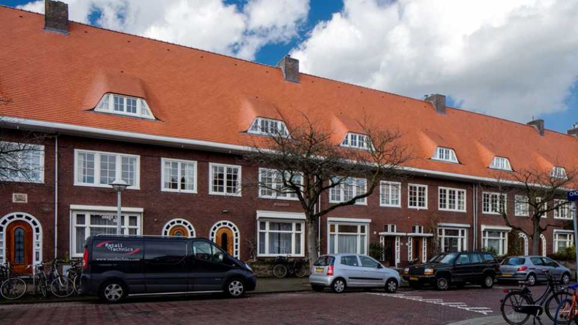 Jaap van Zweden koopt huis voor zijn dochter. Zie foto's 1