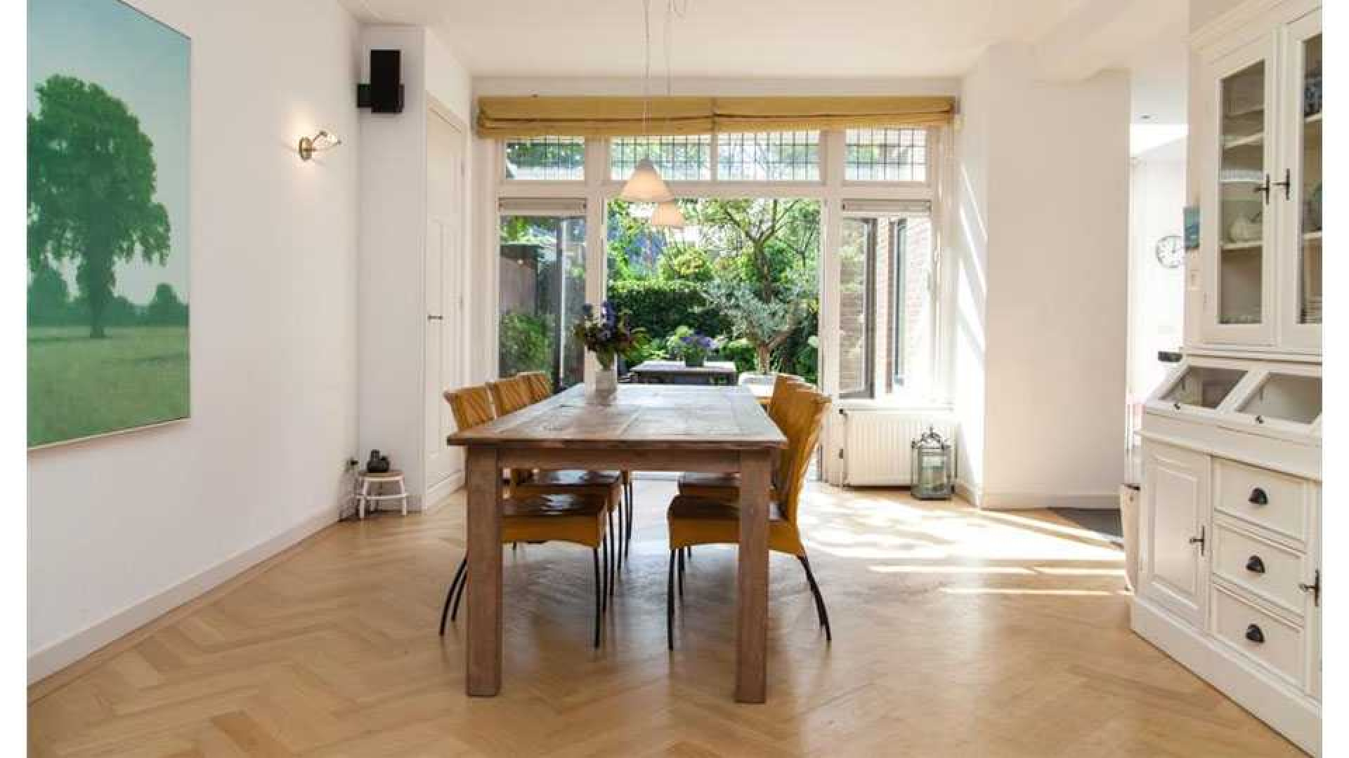 Alberto Stegeman koopt uit eigen zak voor bijna 1 miljoen villa in Heemstede. Zie foto's
