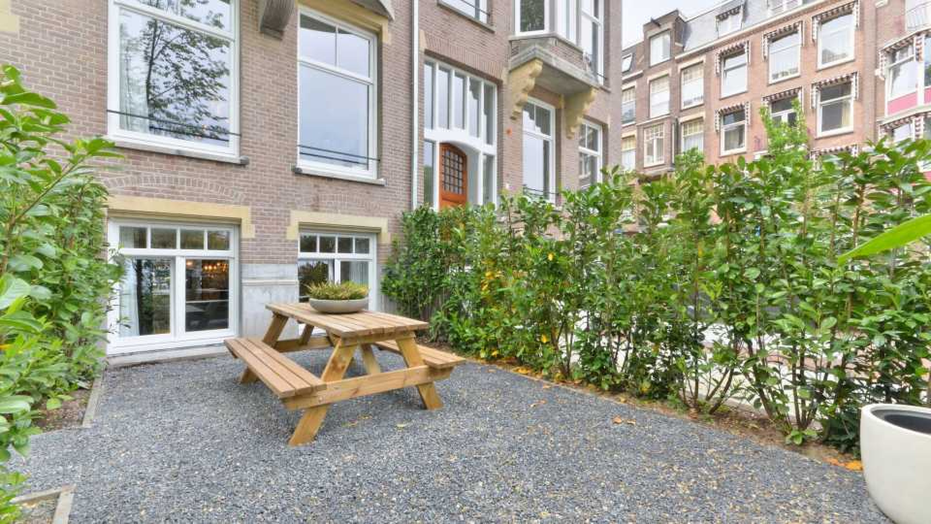 Hart van Nederland presentatrice Gallyon van Vessem verkoopt haar pand In Amsterdam Zuid in recordtijd. Zie foto's 20