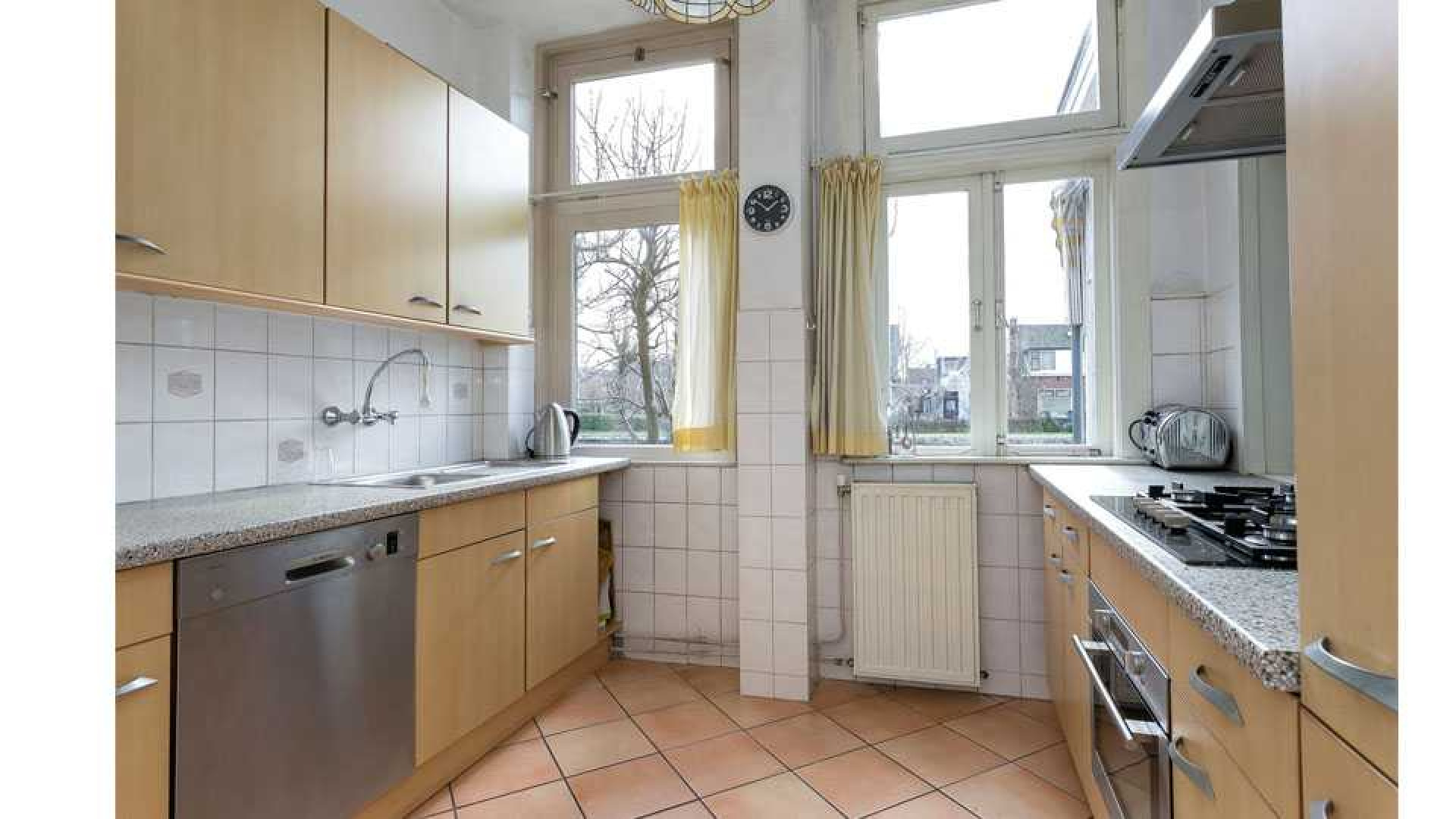 Ouderlijk huis DJ Armin van Buuren te koop. Zie foto's 2