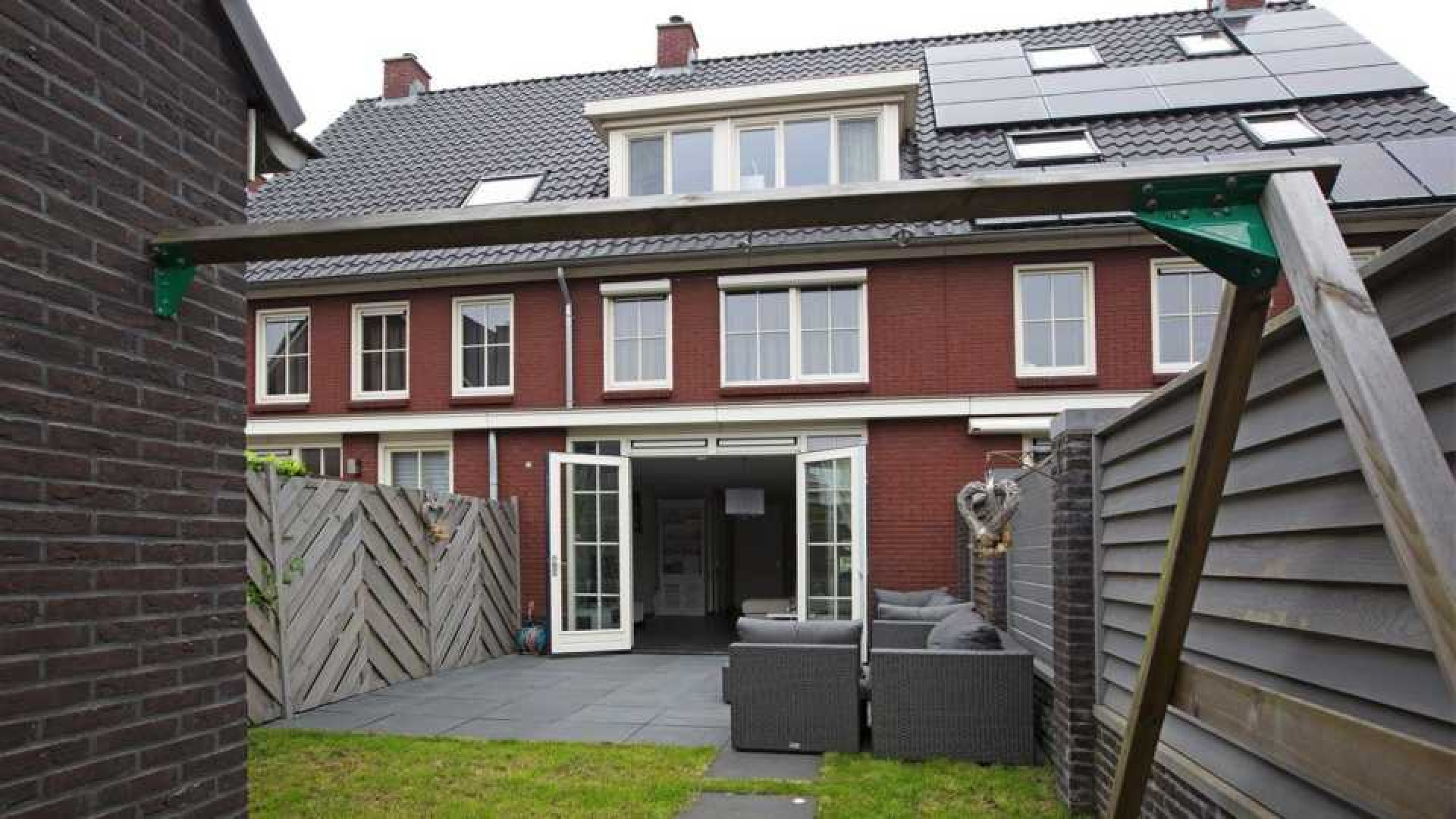 Nederlands Elftal speler Joel Veltman zet zijn huis te koop. Zie foto's 18