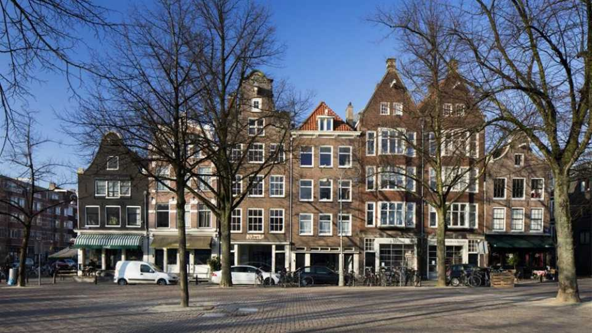 Leco van Zadelhoff koopt luxe benedenwoning in de Jordaan. Zie foto's 1