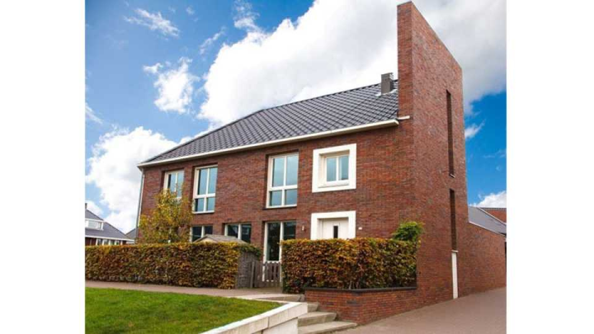 Bauke Mollema zet zijn Friese woning te koop. Zie foto's 1