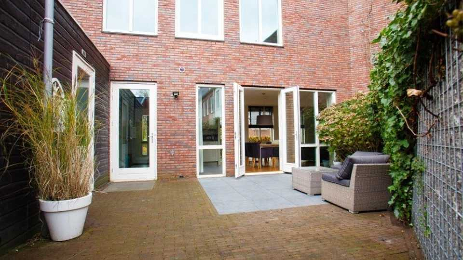 Bauke Mollema zet zijn Friese woning te koop. Zie foto's 2