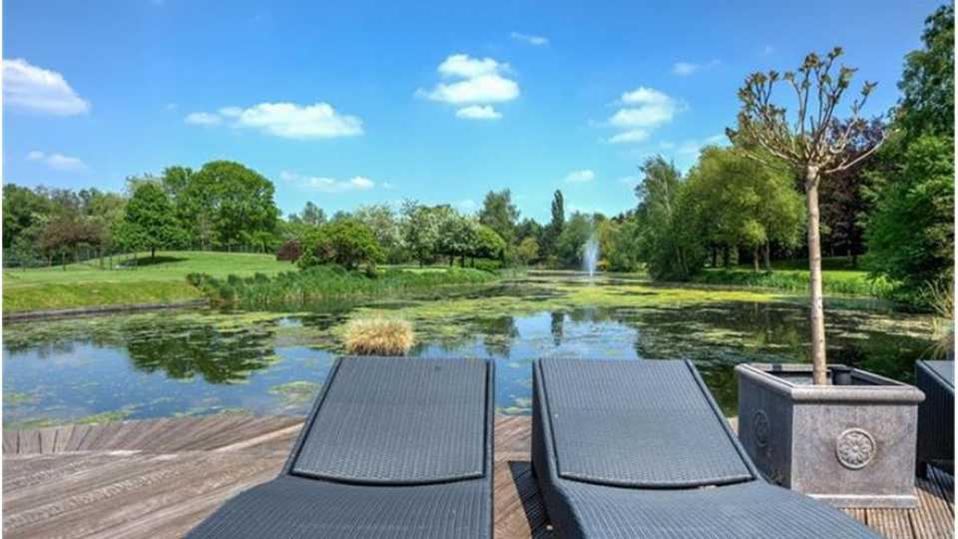 Schoonouders zetten voormalige kasteelhoeve Paay en Adam Curry voor miljoenen te koop. Zie foto's 6