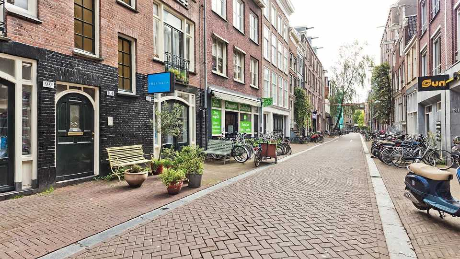Ronald Koeman maakt vette winst met zijn Amsterdamse appartement. Zie foto's 8