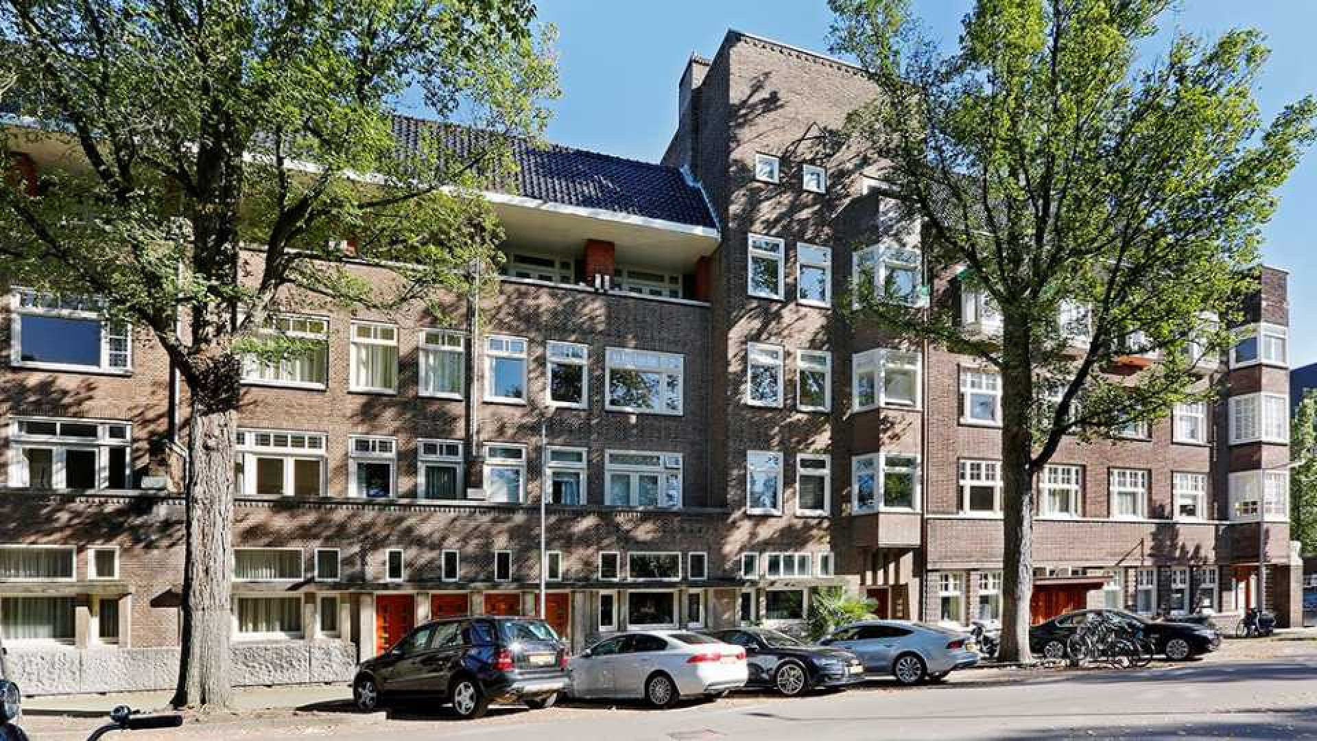 Marvin Breukhoven zet zijn luxe appartement te koop. Zie foto's