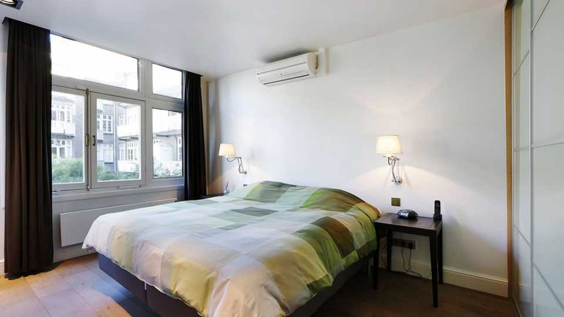 Marvin Breukhoven zoekt huurder voor zijn luxe driekamer appartement in Amsterdam Zuid. Zie foto's 9