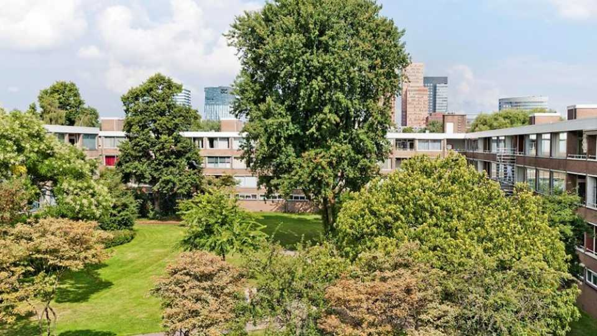 Loretta Schrijver koopt een appartement in Amsterdam. Zie foto's 16