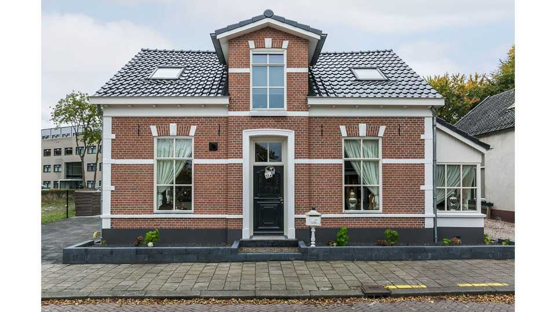 Andy en Melisa verkopen hun huis met een mooie winst. Zie foto's 5