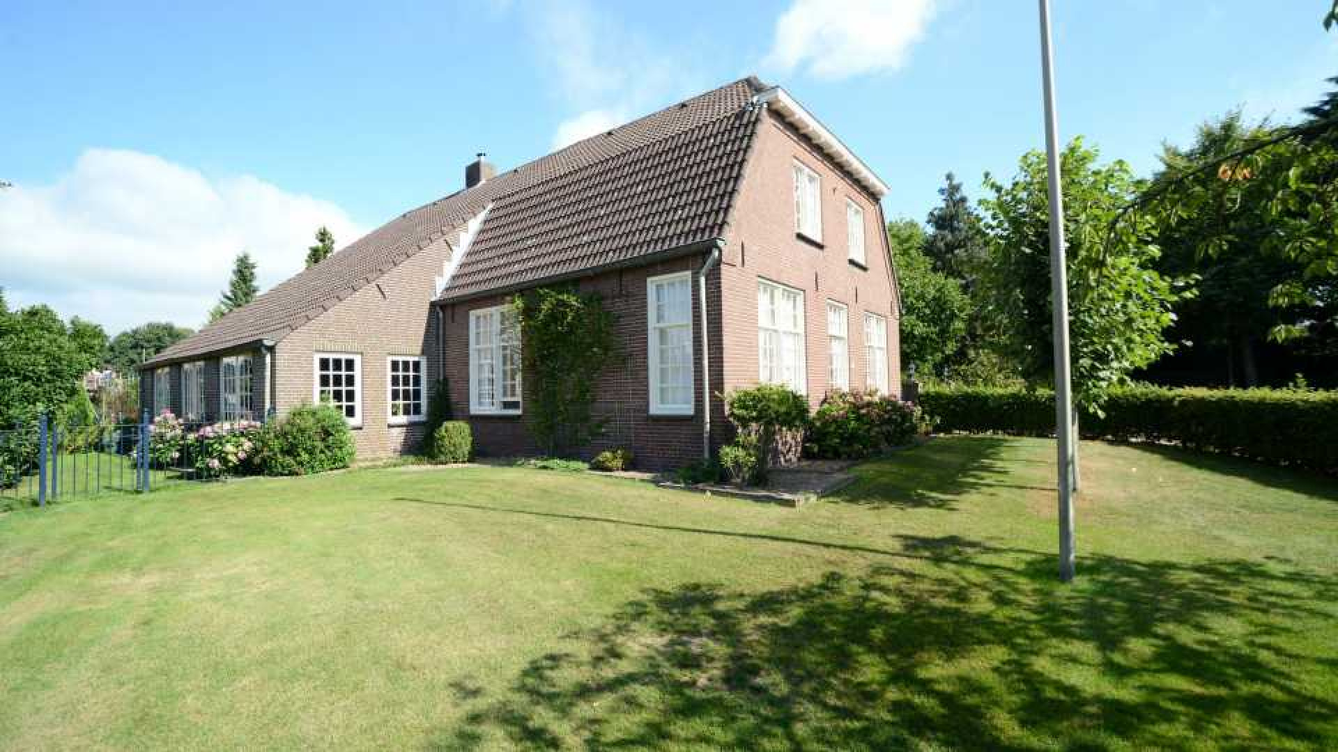 Michael van Gerwen huurt luxe woonboerderij. Zie foto's 1
