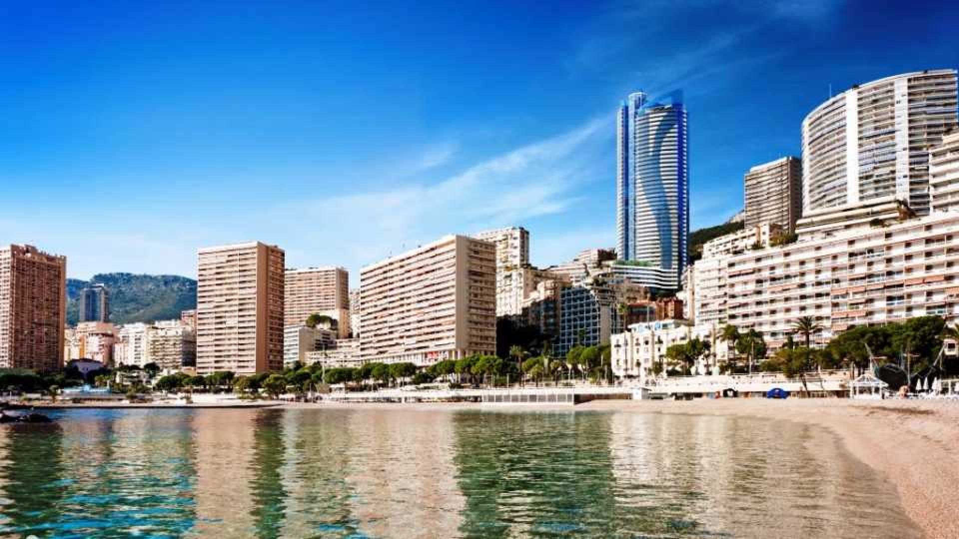 Dit droomappartement huurt Tatjana in Monaco. Zie foto's 14