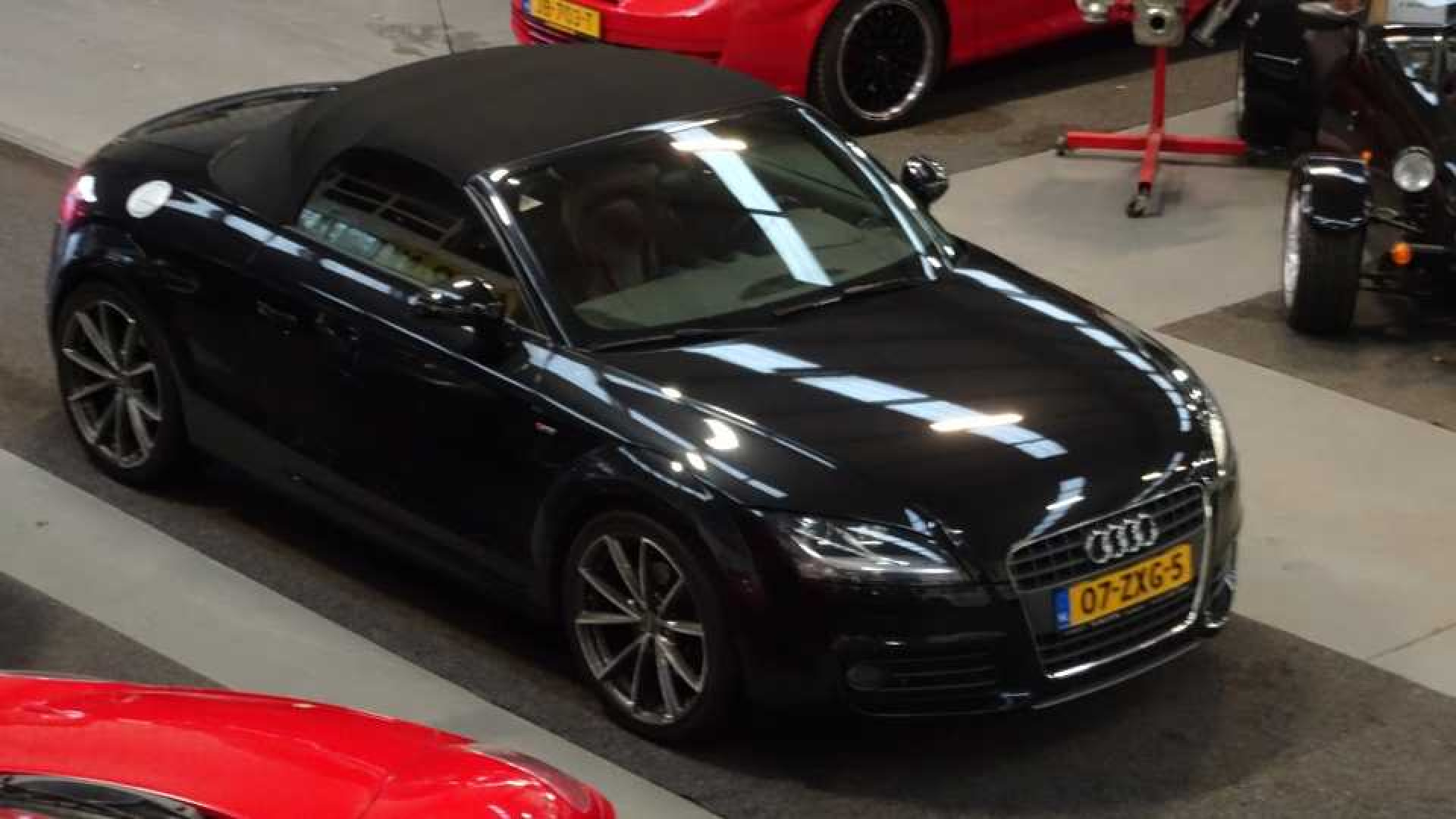 Audi TT van Patricia Paay door eigen schuld niet verkocht. Zie foto's 7