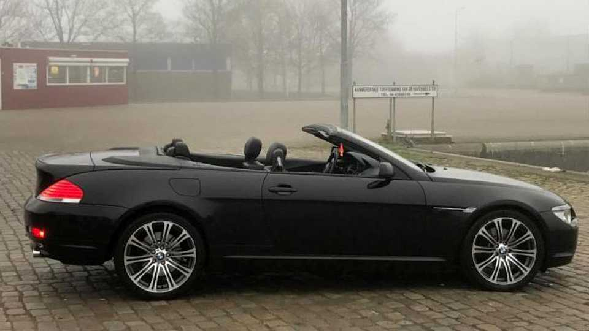 Barbie en Michael verkopen BMW Cabrio aardig onder de vraagprijs. Zie foto's 3