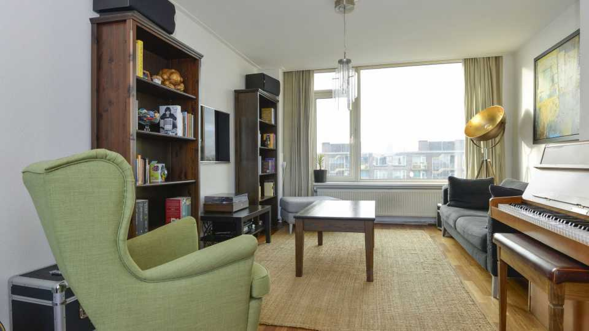 Feijenoord speler Karim El Ahmadi koopt driekamer appartement in Amsterdam. Zie foto's 2