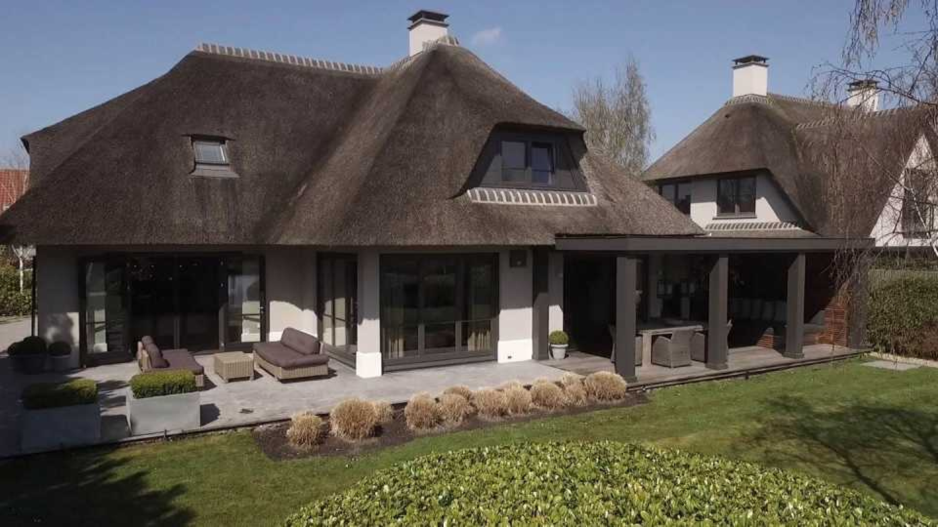 Ajax trainer Peter Bosz koopt miljoenenvilla in Vinkeveen. Zie foto's 2