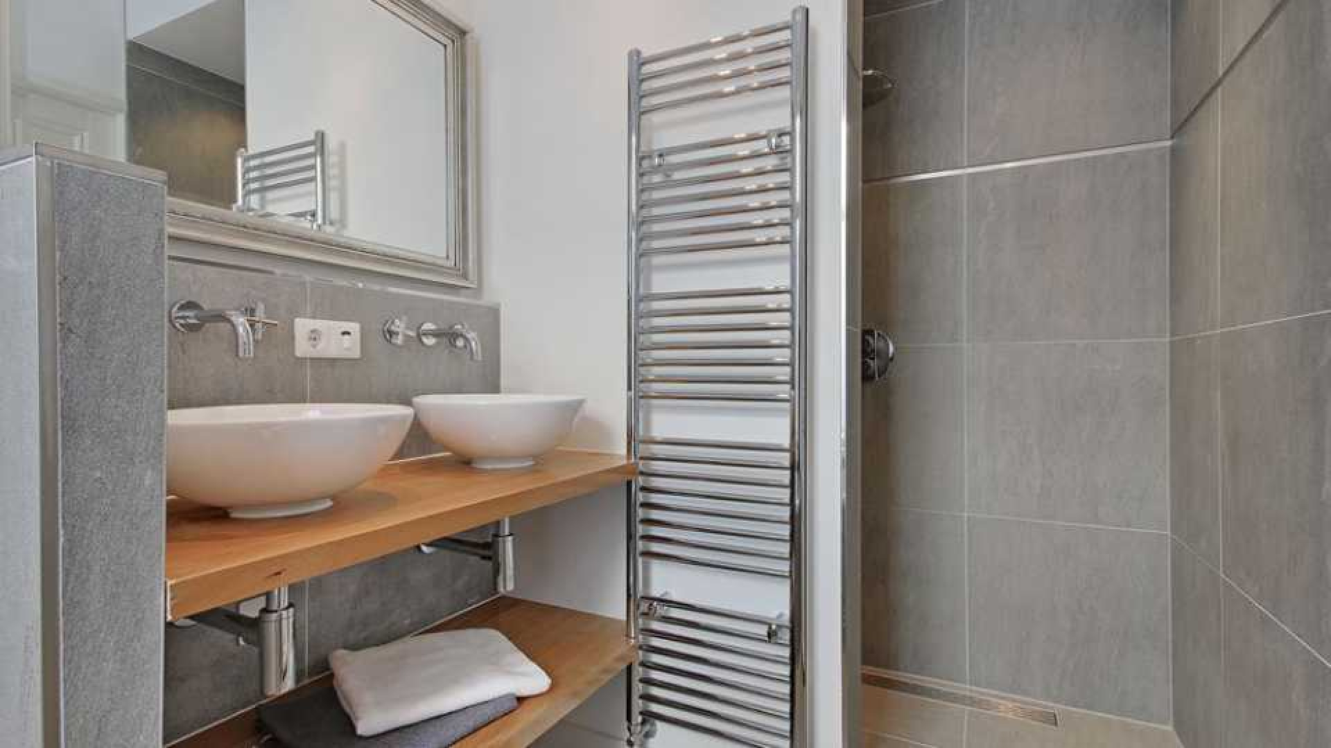 Leco van Zadelhoff koopt voor miljoen euro luxe appartement. Zie foto's 10