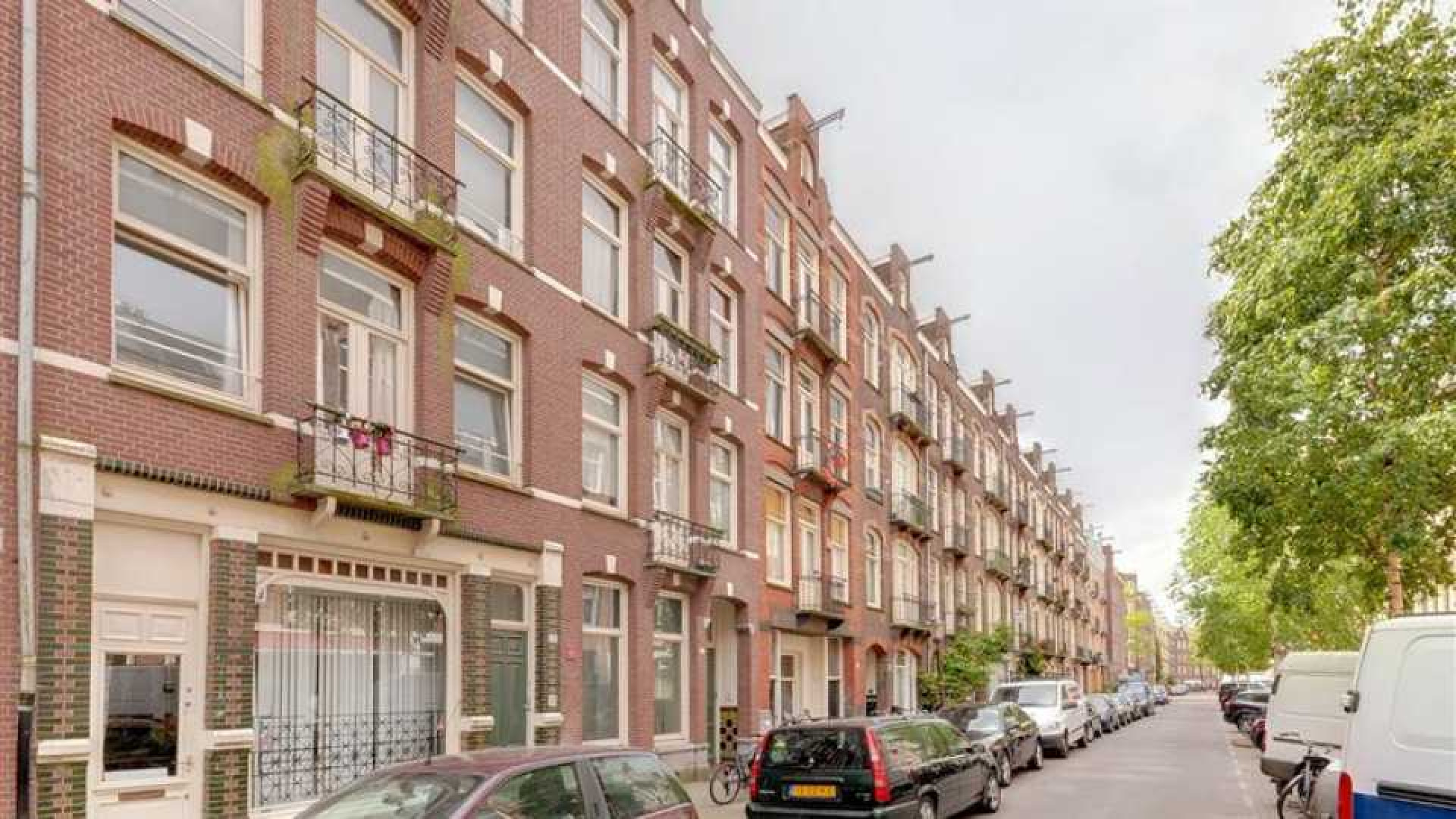 Youp van 't Hek verkoopt appartement aan zijn dochter Anna. Zie foto's 1