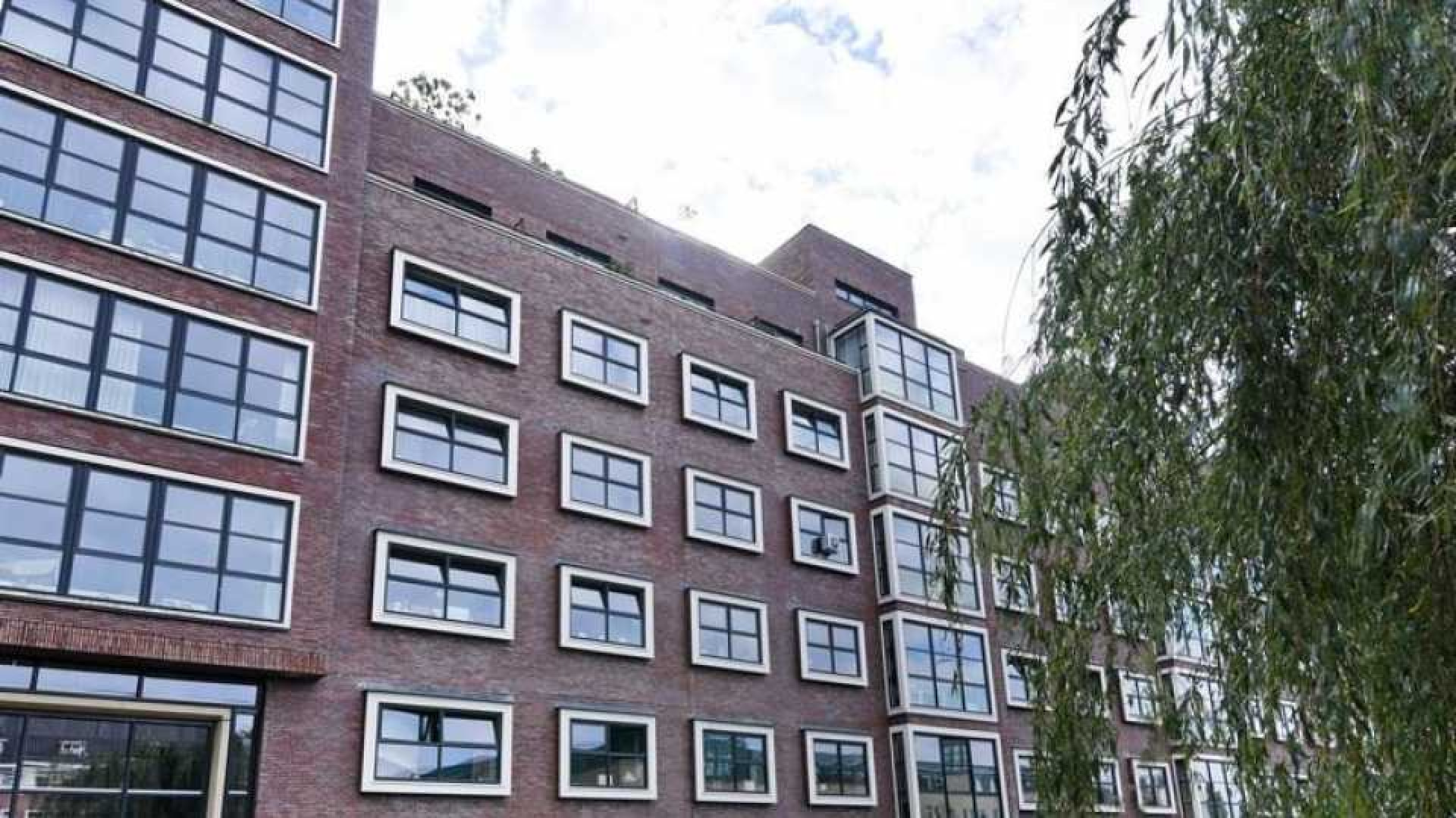 Kenny Tete, Nederlands Elftal en ex Ajax speler, koopt waanzinnig luxe penthouse. Zie foto's 2