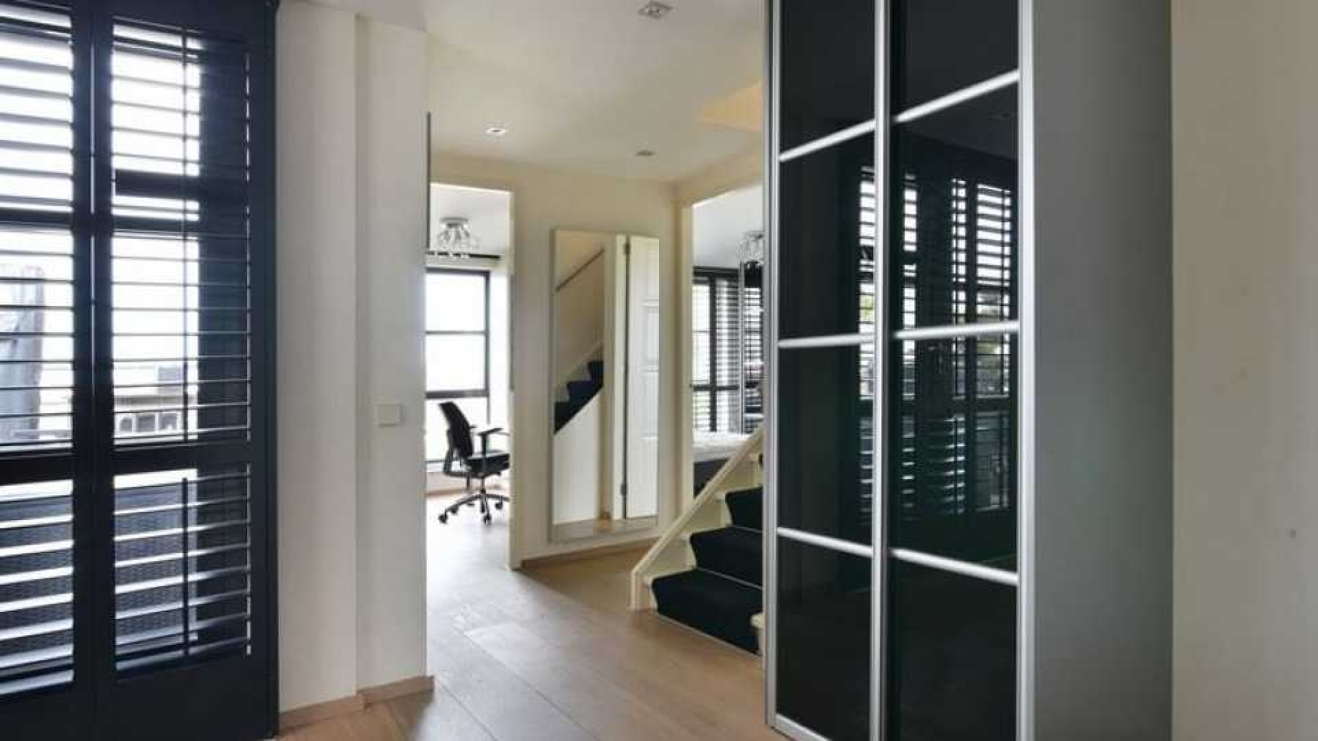 Kenny Tete, Nederlands Elftal en ex Ajax speler, koopt waanzinnig luxe penthouse. Zie foto's 14