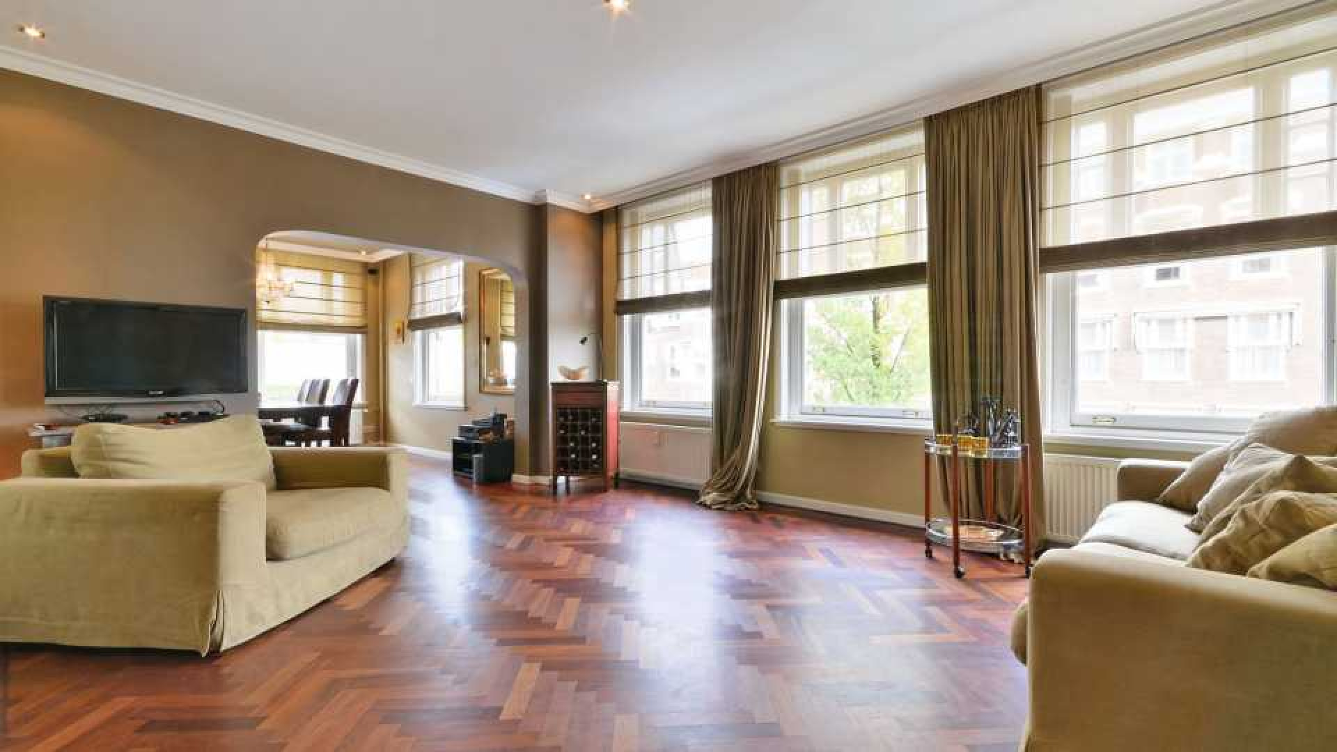 Chazia Mourali koopt met eigen geld luxe appartement in Amsterdam Zuid. Zie foto's