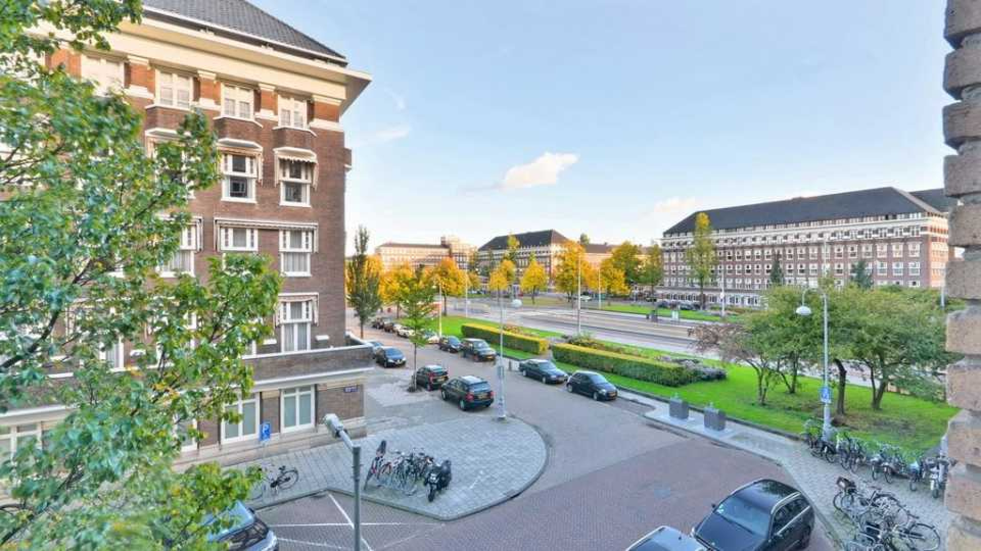 Chazia Mourali koopt met eigen geld luxe appartement in Amsterdam Zuid. Zie foto's 16