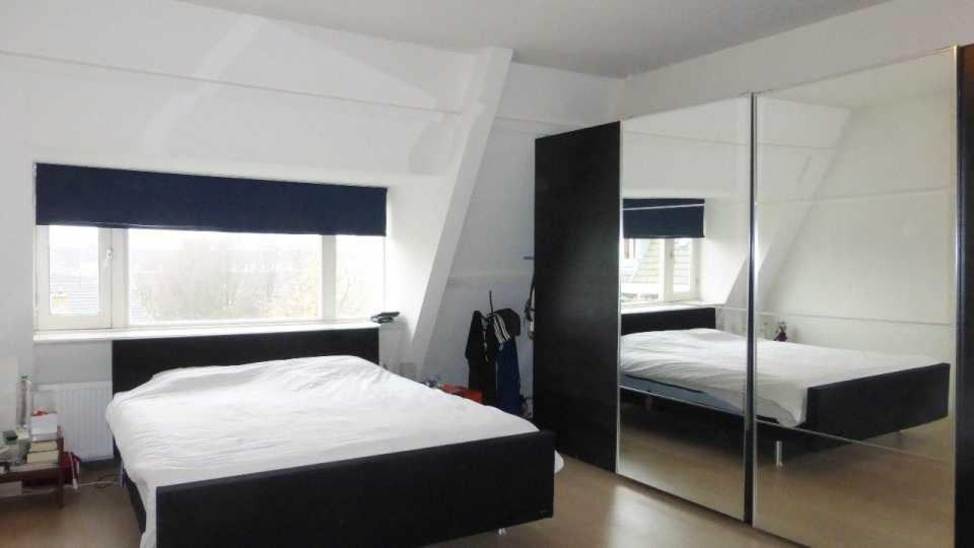 PSV voetballer Siem de Jong zet zijn appartement in Amsterdam Oud Zuid te huur. Zie foto's