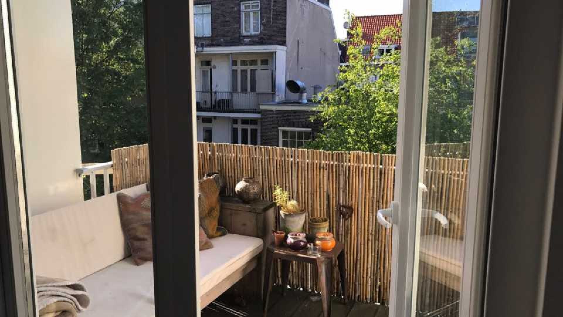 John van 't Schip maakt financiele klapper met zijn appartement in de Amsterdamse De Pijp. Zie foto's 16