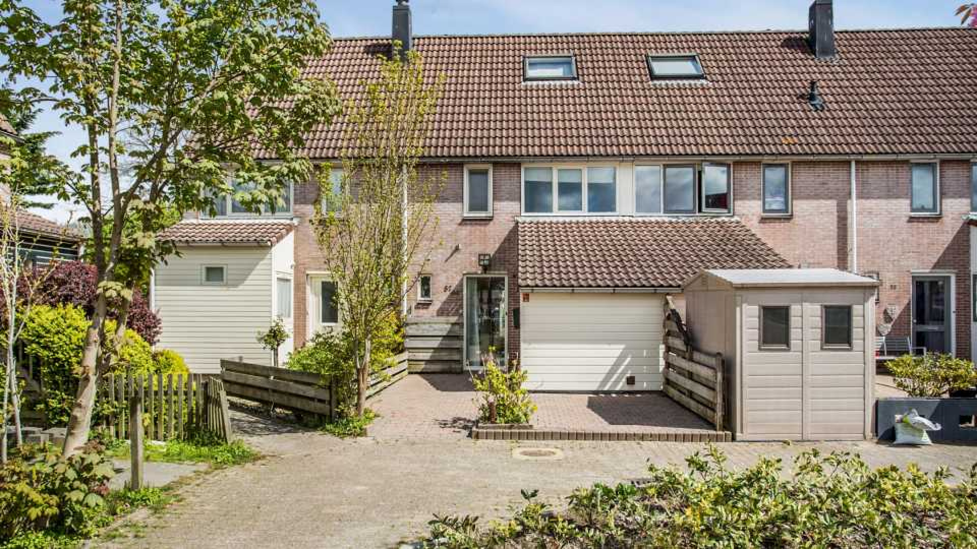 Sonja Bakker koopt leuke eengezinswoning in Hoorn. Zie foto's 1