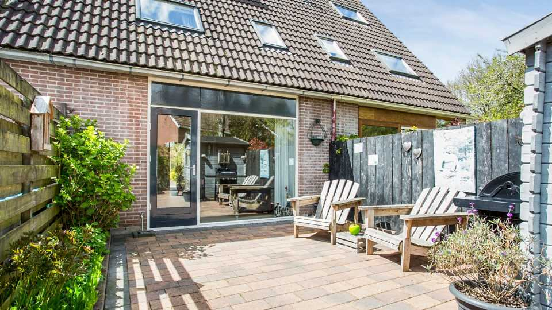 Sonja Bakker koopt leuke eengezinswoning in Hoorn. Zie foto's 19