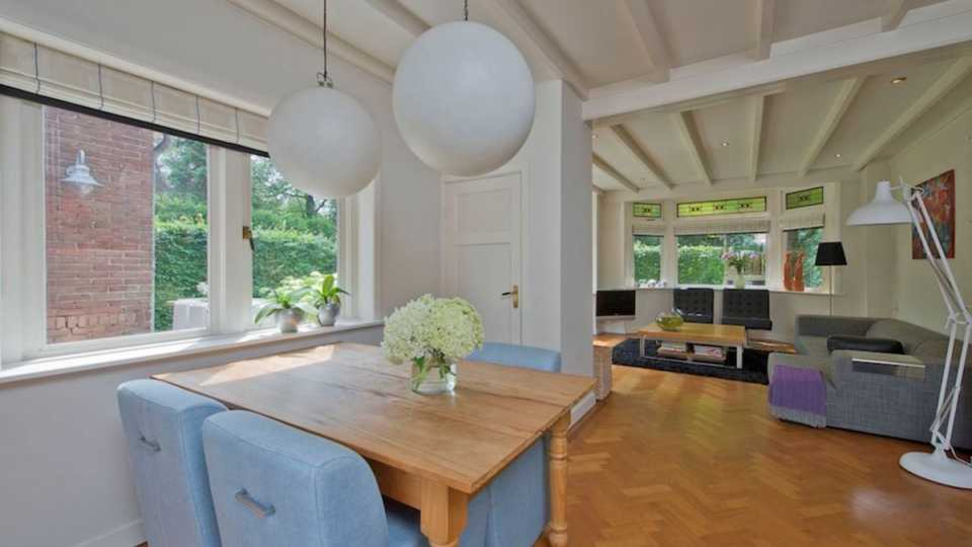 John de Mol koopt luxe twee onder 1 kapwoning met gastenverblijf in Eemnes. Zie foto's 4