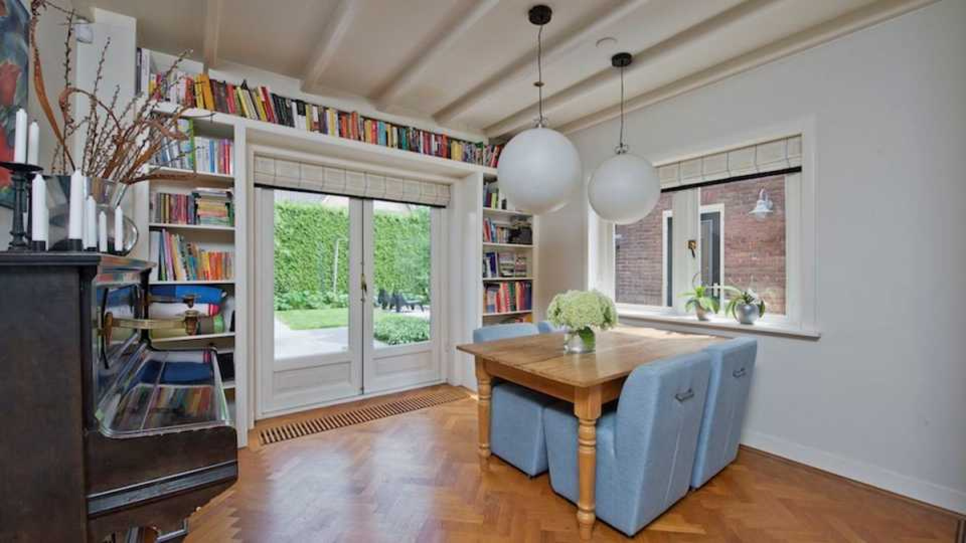 John de Mol koopt luxe twee onder 1 kapwoning met gastenverblijf in Eemnes. Zie foto's 5