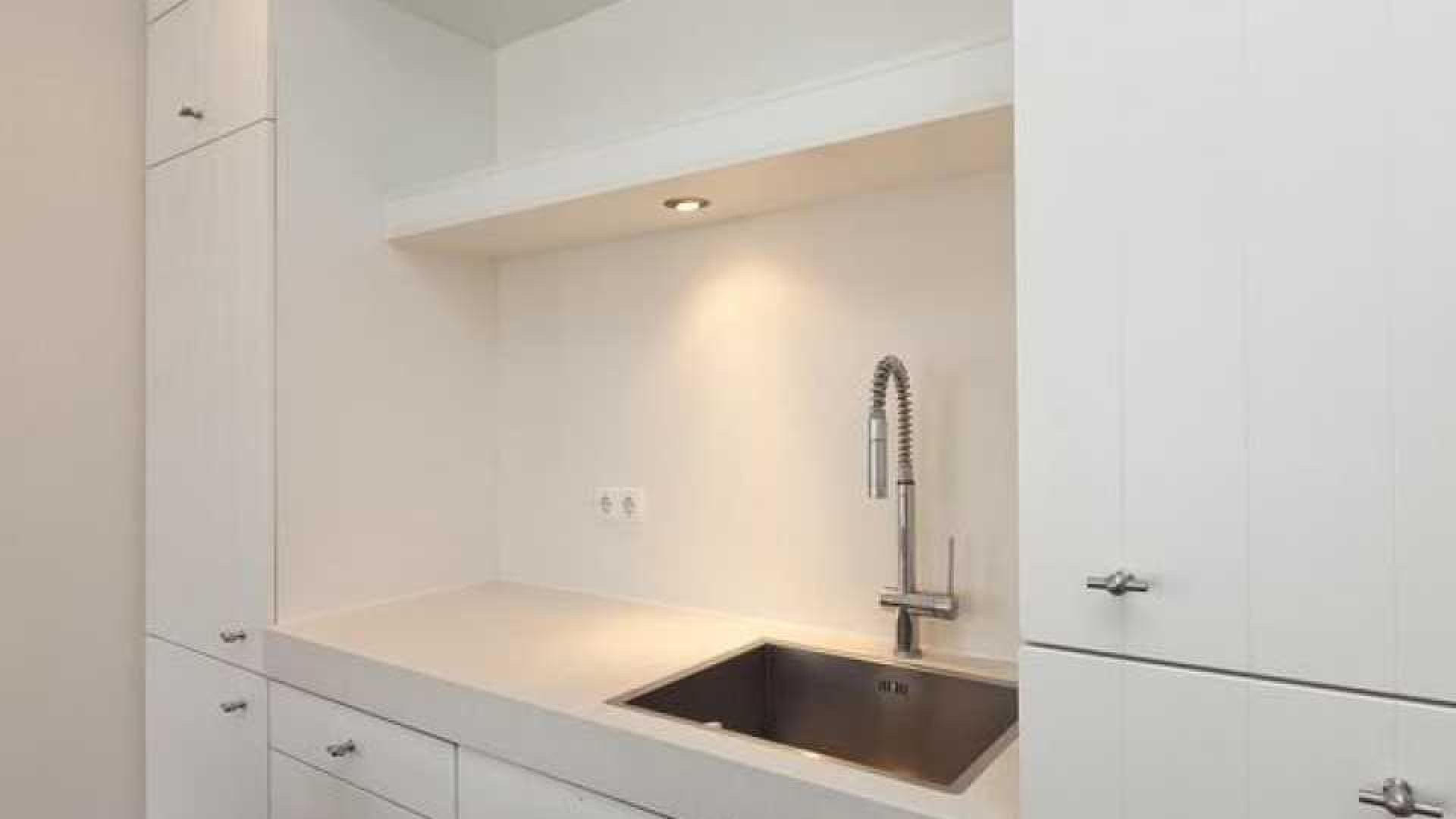 Ex van Sabia zet zijn luxe appartement in de Beethovenstraat in Amsterdam te huur.Zie foto's 8