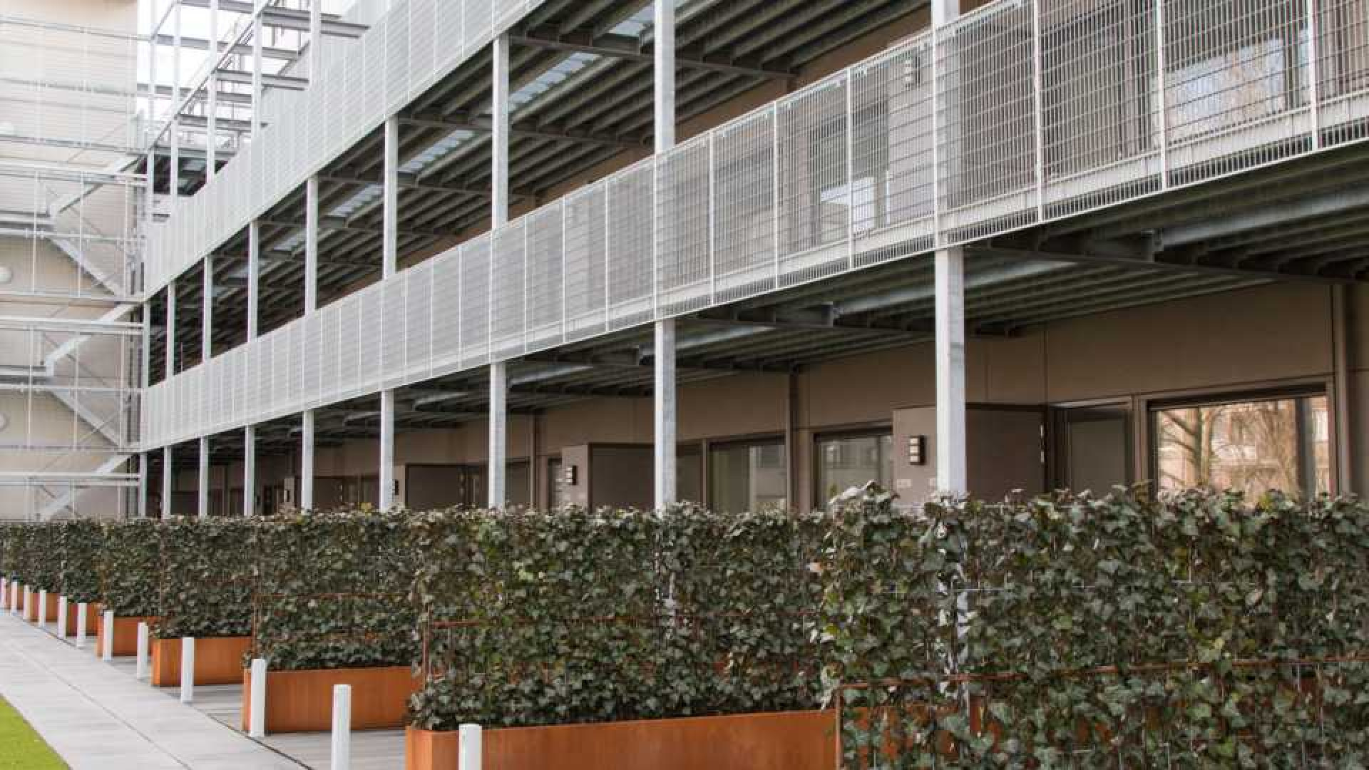 Wilfred Genee vindt huurder voor zijn Amsterdamse appartement. Zie foto's 5