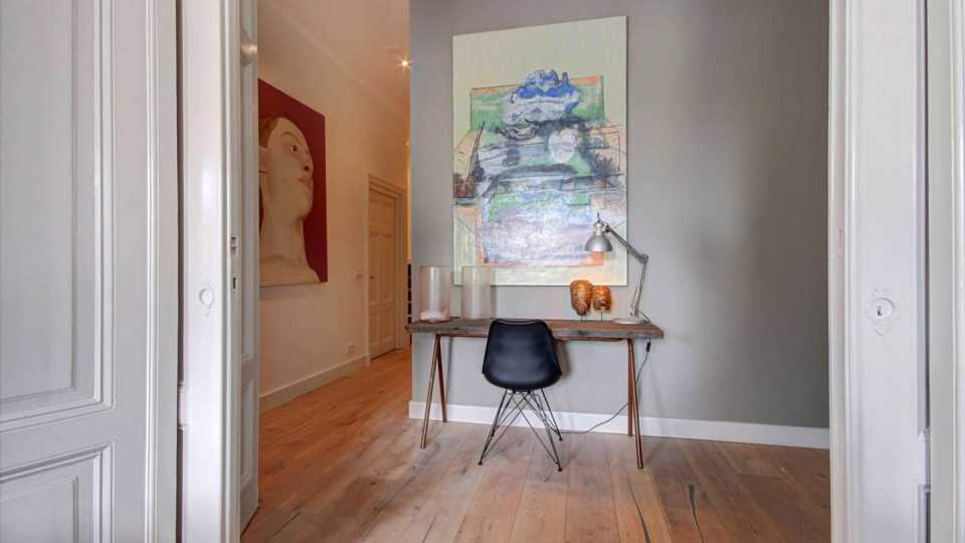 Binnenkijken in het nieuwe appartement van Gordon. Zie foto's 10