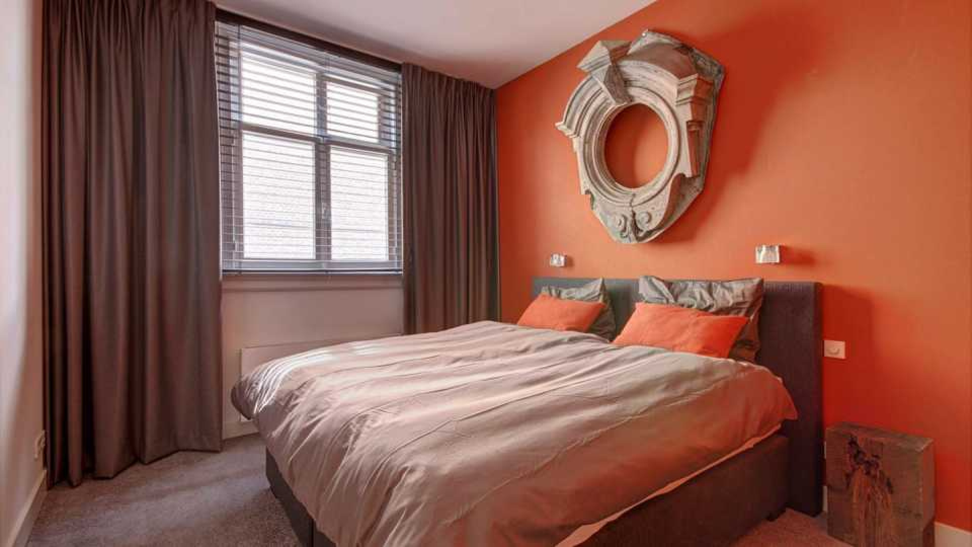 Binnenkijken in het nieuwe appartement van Gordon. Zie foto's 19
