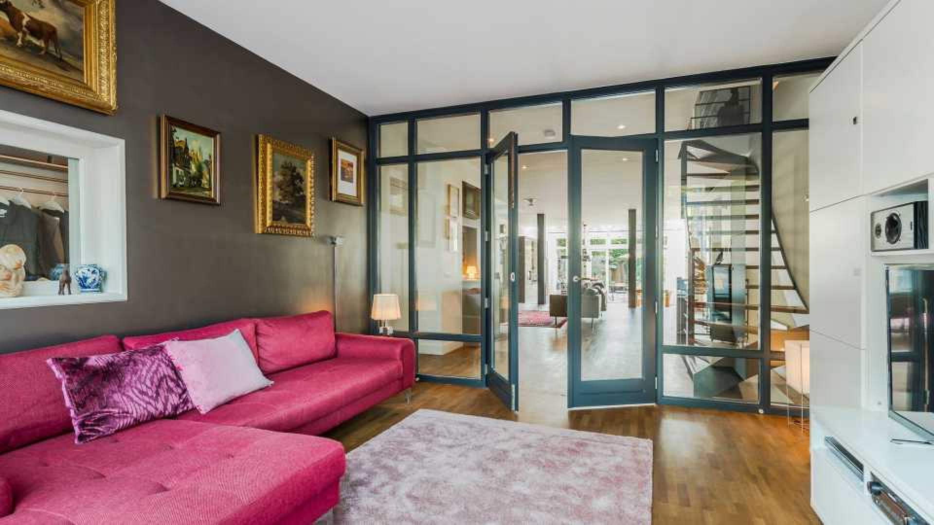 Ex Jiskefet acteur Kees Prins verkoopt zijn Amsterdamse huis met meer dan 1 miljoen euro winst! Zie foto's 5