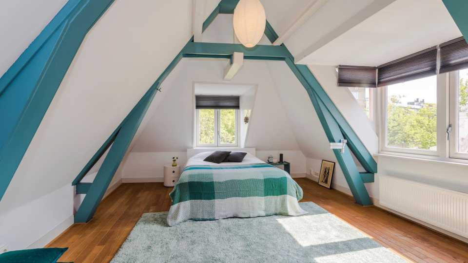 Ex Jiskefet acteur Kees Prins verkoopt zijn Amsterdamse huis met meer dan 1 miljoen euro winst! Zie foto's 14