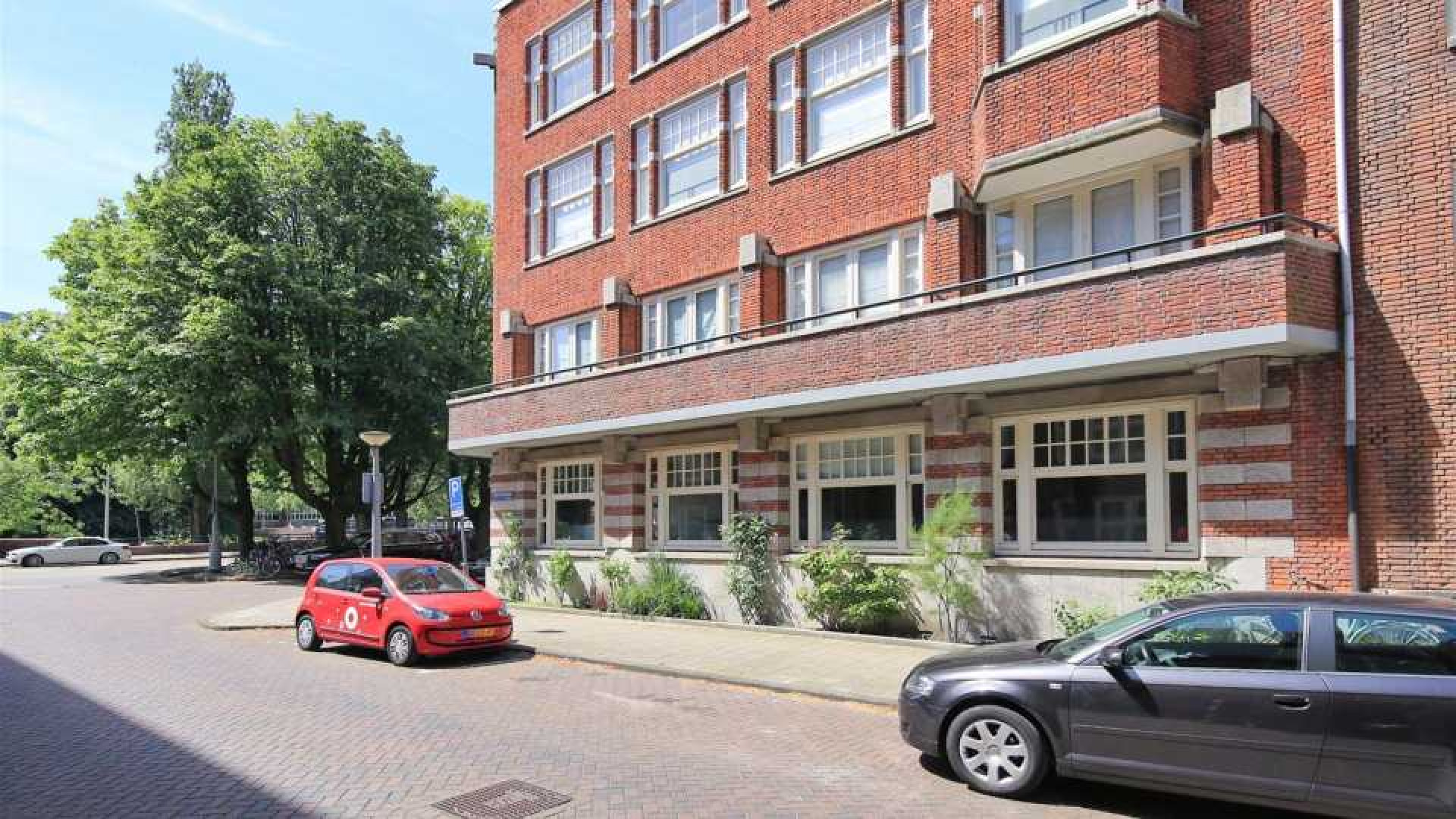 Ron Brandsteder koopt luxe appartement naast zoon Rick. Zie foto's 22